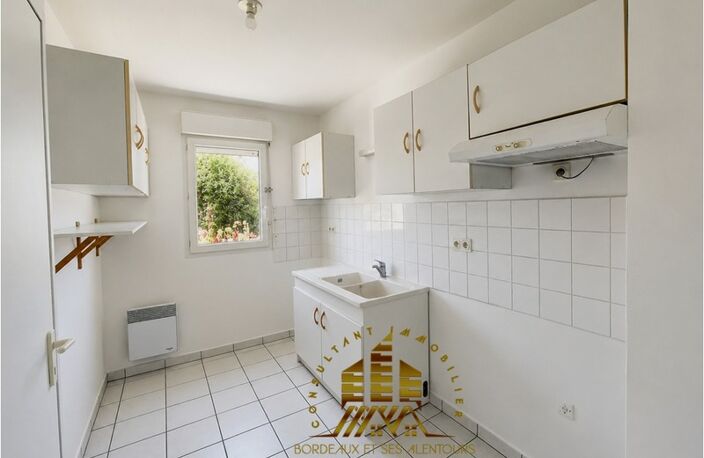 Maison d’environ 86 m² avec 3 chambres et jardin – Centre Fargues-Saint-Hilaire (33370) — photo 3