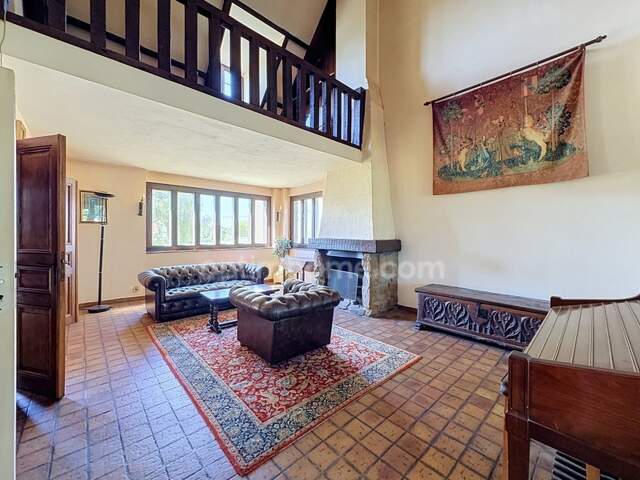 MERIEL (95) - 192m² 5 chambres 1269m² terrain — photo du bien