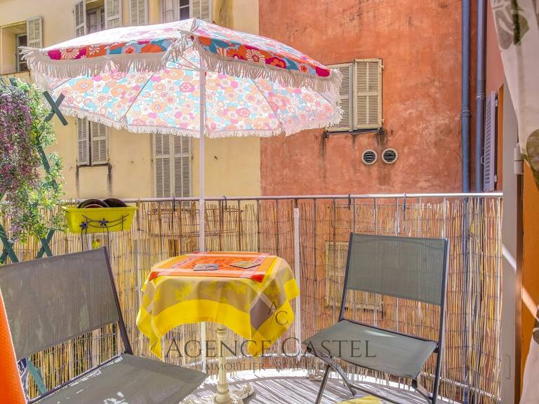 VIEUX NICE - RARE 2 PIÈCES AVEC ASCENSEUR ET BALCON — photo 1