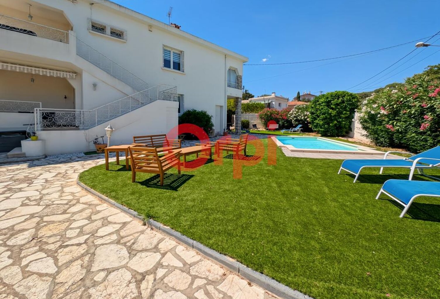Maison À Vendre — photo 1
