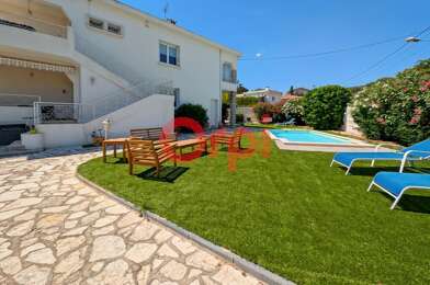 Maison 8 pièces 721000 €