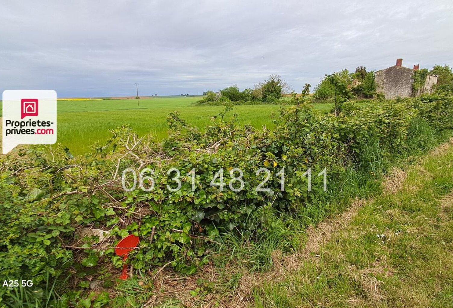TERRAIN CONSTRUCTIBLE   1622 M2 NON VIABILISE — photo 1