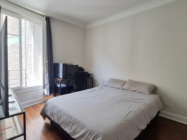 Appartement 2 pièces 32 m2  rue Labrouste Paris 15 — photo du bien