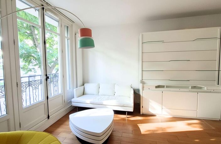 Grand studio haut de gamme 31.46 m2 Arsenal Paris IVe — photo 2