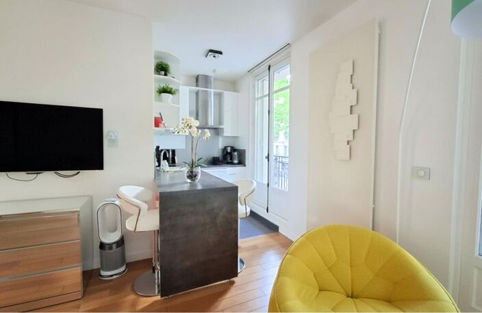 Grand studio haut de gamme 31.46 m2 Arsenal Paris IVe — photo 3