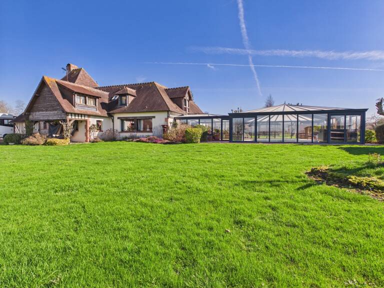 Grande maison de caractère et ses trois maisons d'amis — photo 1