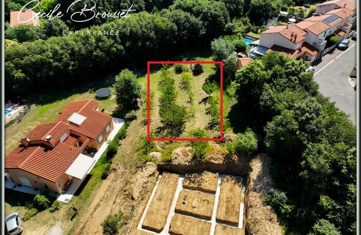 Terrain constructible de 1 027 m² – Quartier recherché de Céret — photo 2