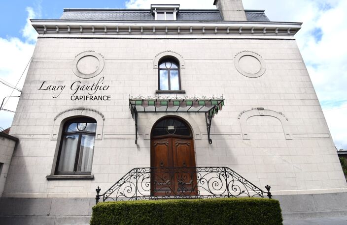 DEMEURE DE CARACTÈRE – 435 m² – 8 CHAMBRES – JARDIN À L’ANGLAISE – DEÛLÉMONT – PROPRIÉTÉ D’EXCEPTION — photo 3