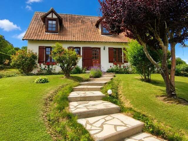 Coup de cœur assuré ! Élégante maison familiale de 122,5 m² sur un magnifique terrain arboré de 1 146 m² – Rainvillers — photo du bien