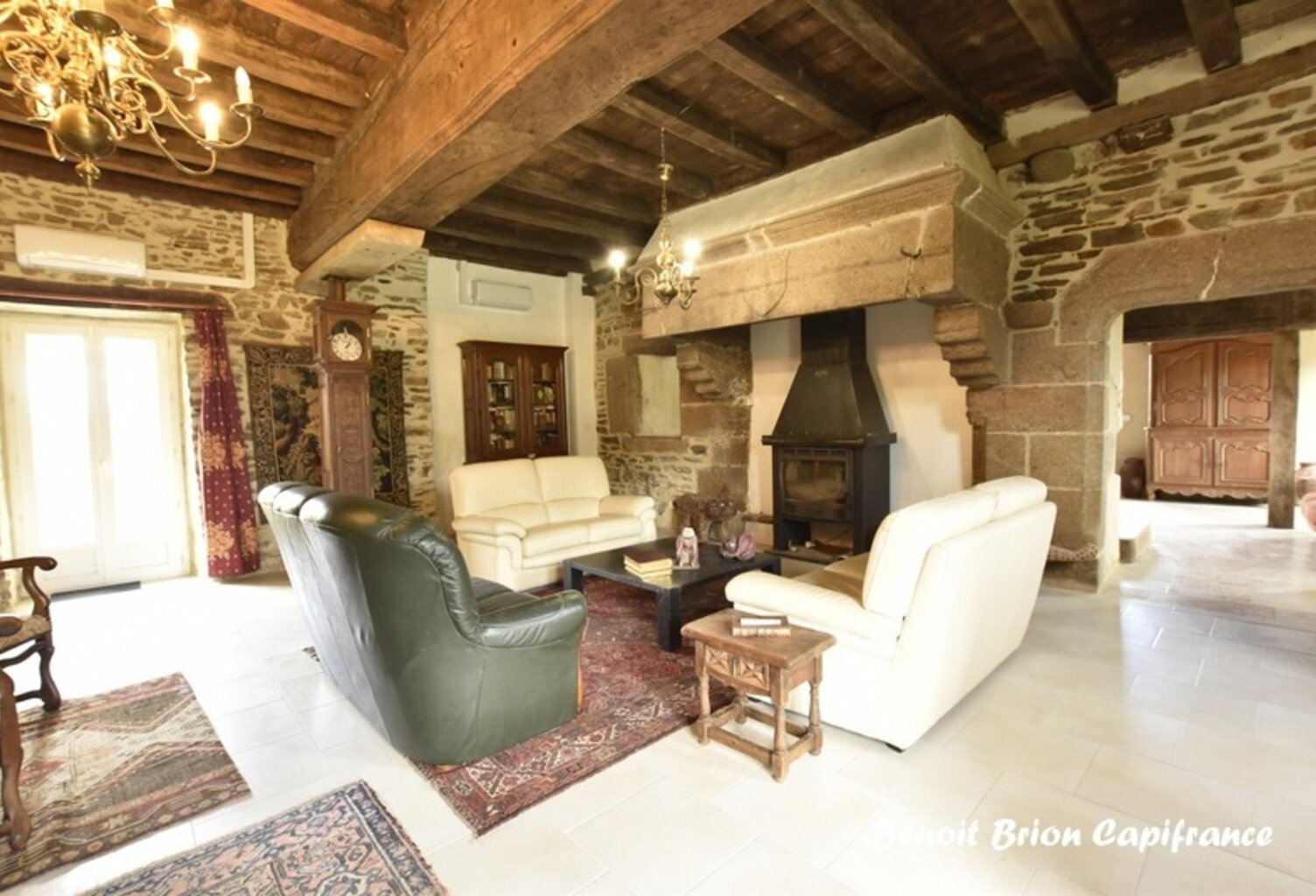 À vendre – Demeure historique en pierre d'environ 260 m² sur 2 hectares – Lapenty (50), à proximité de Saint-Hilaire-du-Harcouët — photo 1