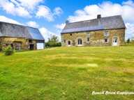 À vendre – Demeure historique en pierre d'environ 260 m² sur 2 hectares – Lapenty (50), à proximité de Saint-Hilaire-du-Harcouët — photo 3