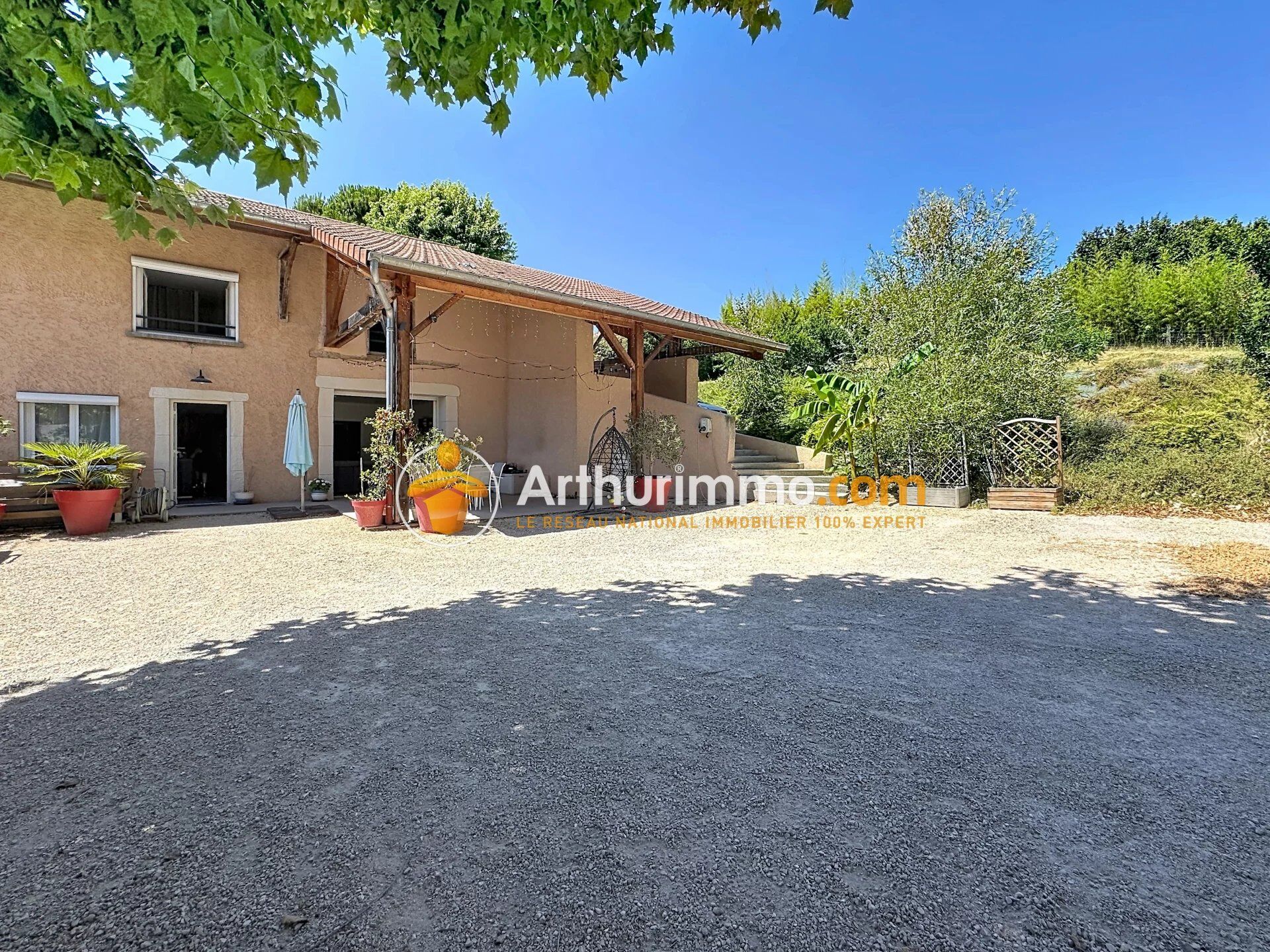 Maison 5 pièces 156 m² · à Bourgoin-Jallieu · 156 m² · 1 700 €/mois
