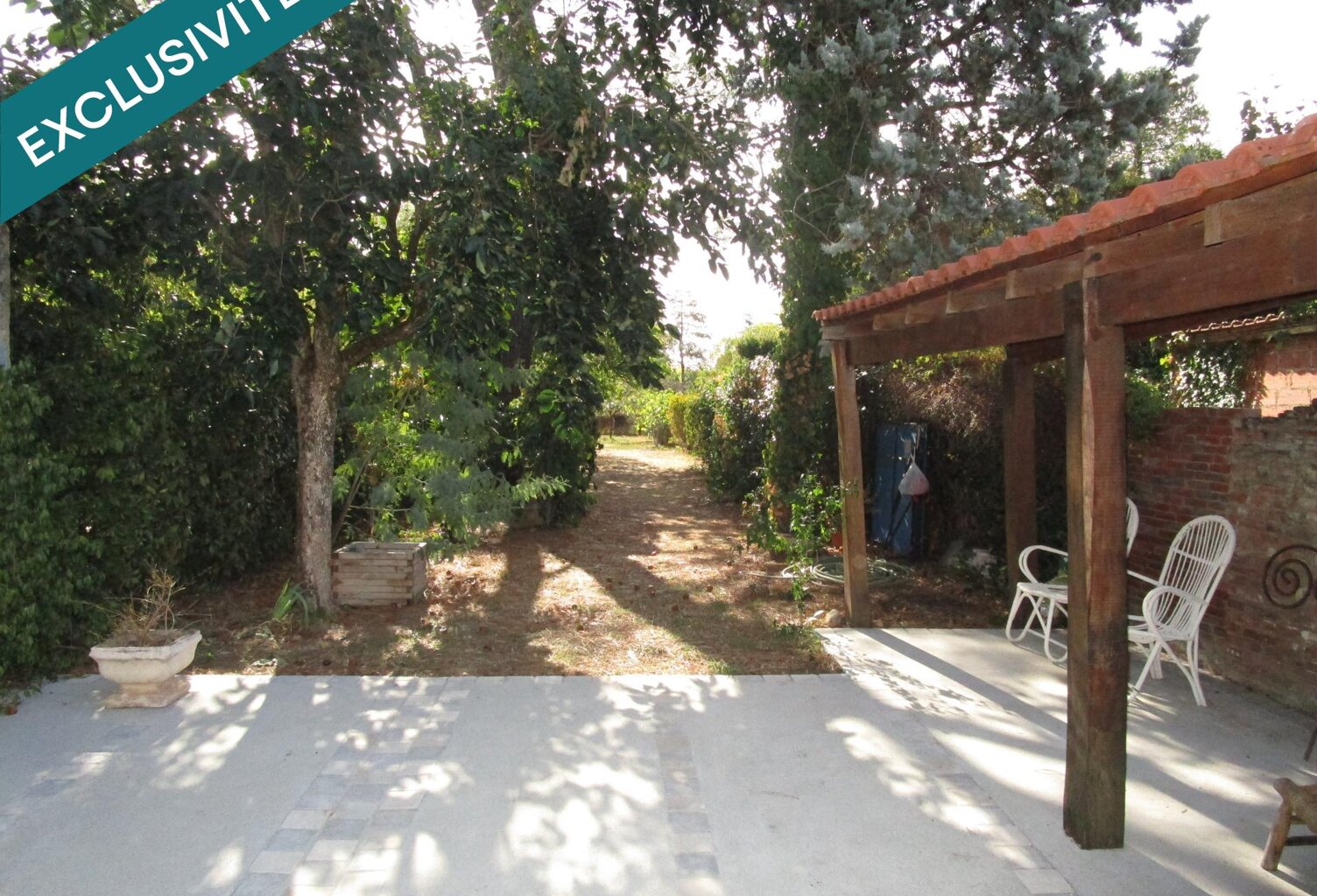MAISON DE VILLE AVEC GRAND JARDIN — photo 1