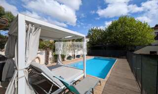 Maison  270 m² à vendre à Saint-Laurent-de-Mure (69720)