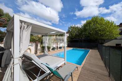 Maison  699000 €