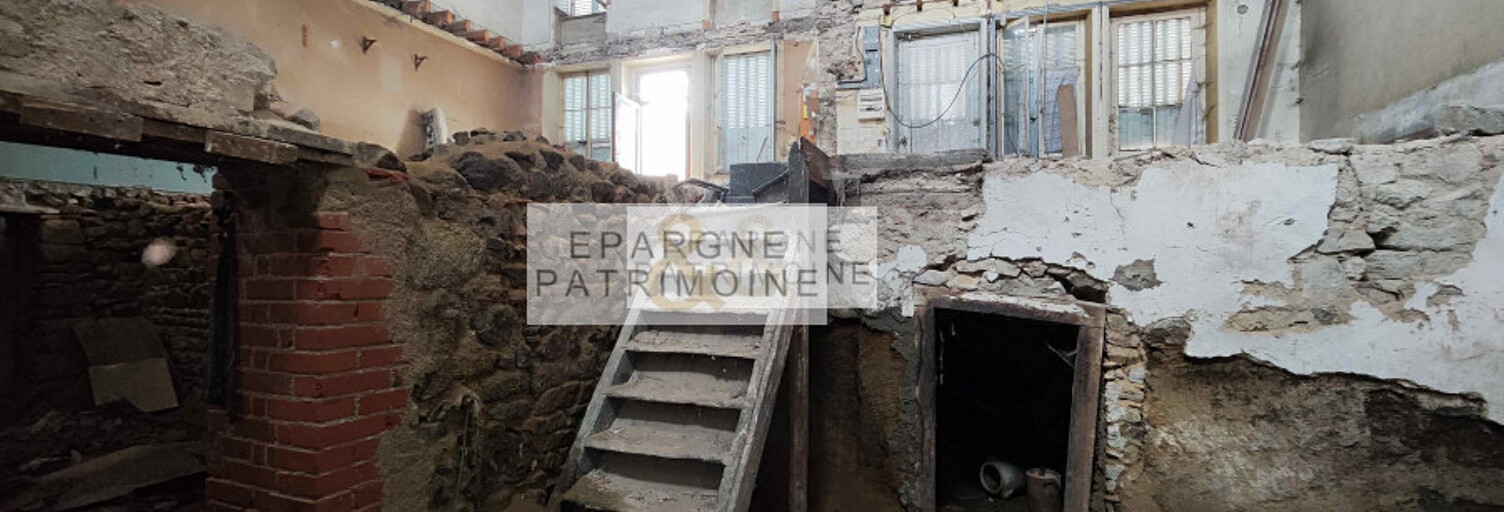 Immeuble  300 m² à vendre à Cottance (42360)