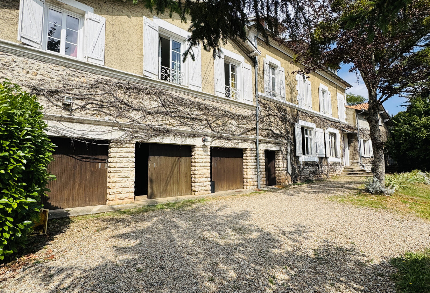 Maison familiale avec parc arboré et logement indépendant — photo 1