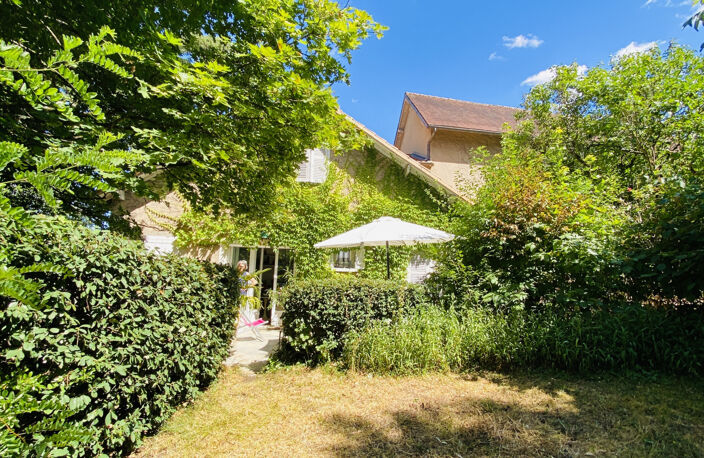 Maison familiale avec parc arboré et logement indépendant — photo 5