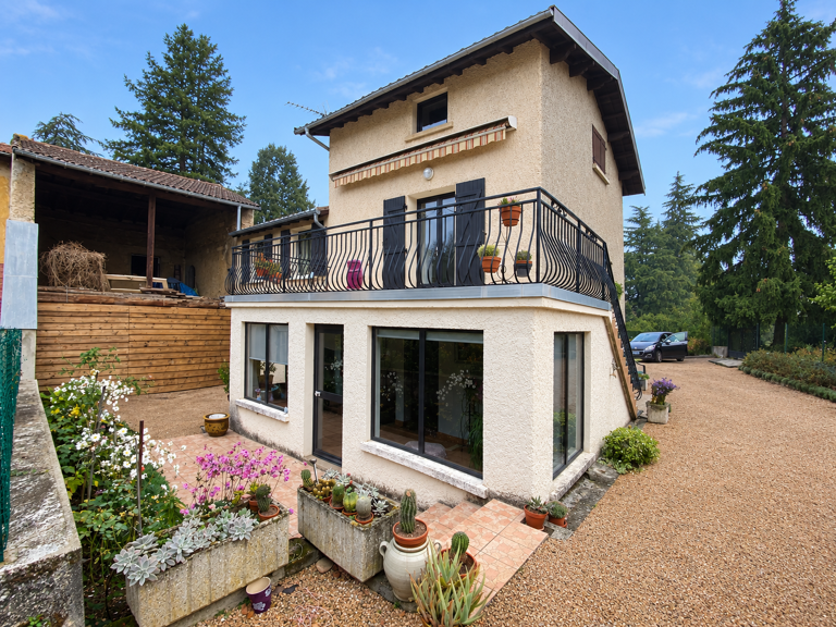 maison/villa 4 pièces — photo 1