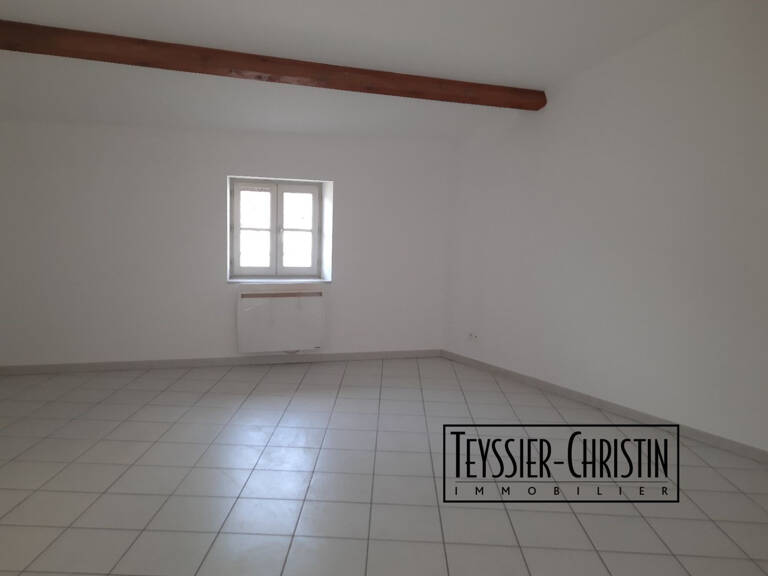 T2 au centre de MORNANT — photo 1