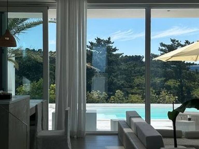 Appartement de 120m2 à louer sur Divonne-les-Bains — photo 1