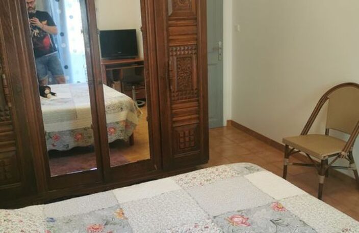 Chambre de 15m2 à louer sur Châteauneuf-le-Rouge — photo 2