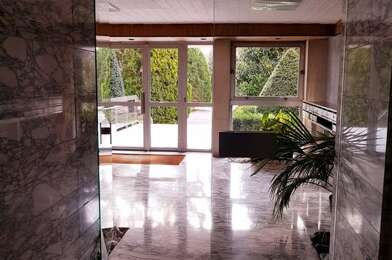 Appartement 5 pièces 2400 €