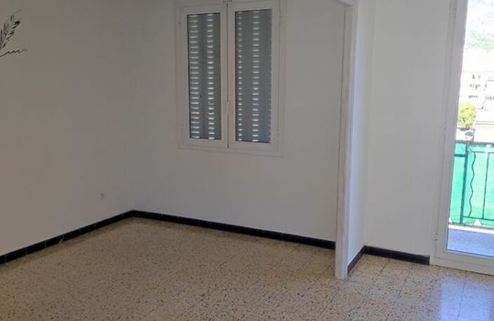 Appartement de 80m2 à louer sur Corte — photo 2