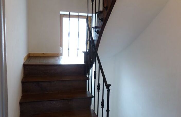 Maison de 120m2 à louer sur Villefranche-d'Allier — photo 3