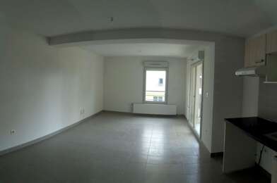 Appartement 3 pièces 830 €