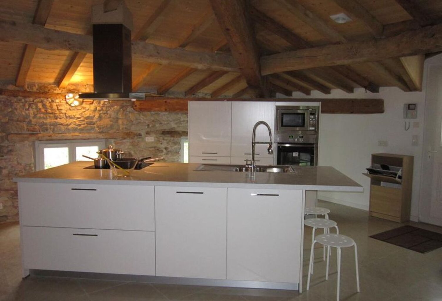 Appartement de 200m2 à louer sur Saint-Félix-Lauragais — photo 1