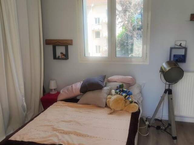 Chambre de 15m2 à louer sur Grenoble — photo du bien