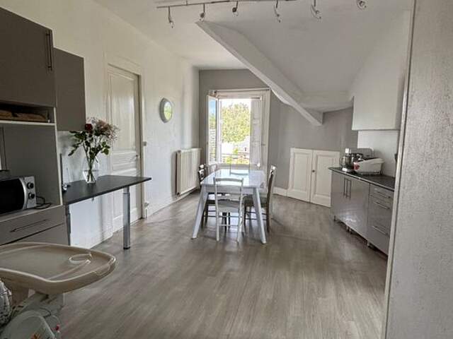 Appartement de 102m2 à louer sur Le Chambon-Feugerolles — photo du bien