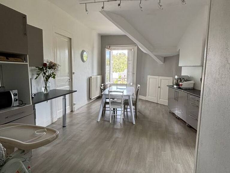 Appartement de 102m2 à louer sur Le Chambon-Feugerolles — photo 1