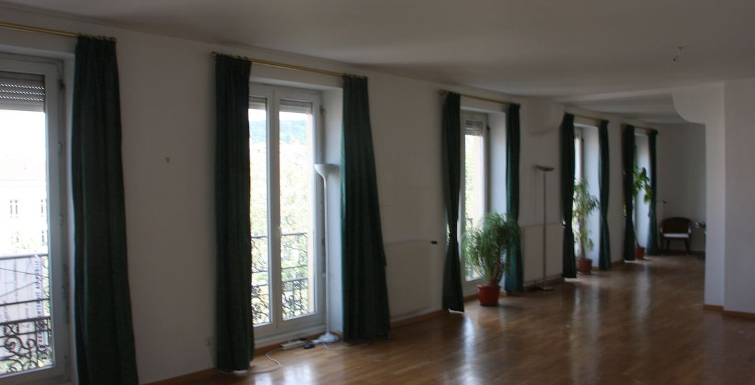 Appartement de 197m2 à louer sur Saint-Étienne — photo 1