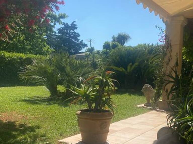 Maison de 130m2 à louer sur Antibes — photo 1