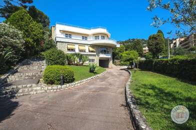 Appartement 4 pièces 2890 €