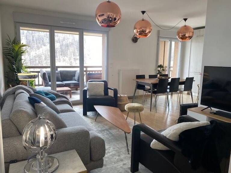 Appartement de 62m2 à louer sur Péone — photo 1