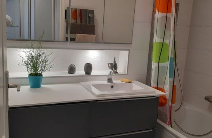 Appartement de 75m2 à louer sur Lyon 07 — photo 3