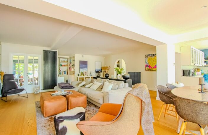 MAISON FAMILIALE D’EXCEPTION QUARTIER DES CINQ CANTONS - ANGLET — photo 5