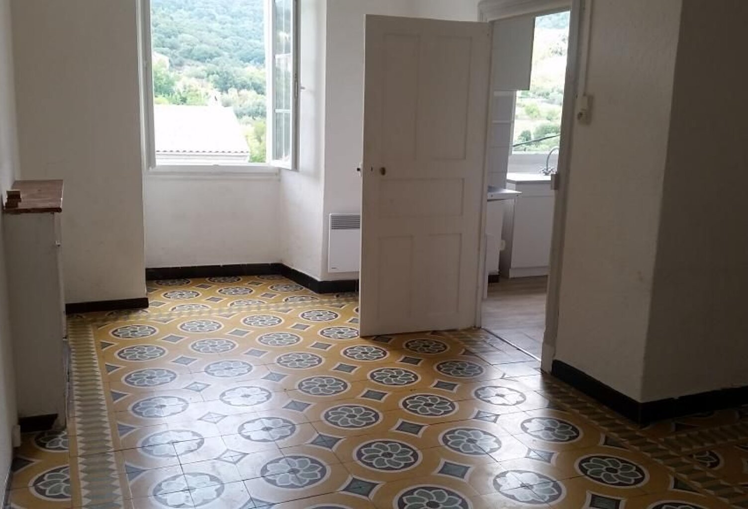 Appartement de 63m2 à louer sur Santa-Maria-Siché — photo 1