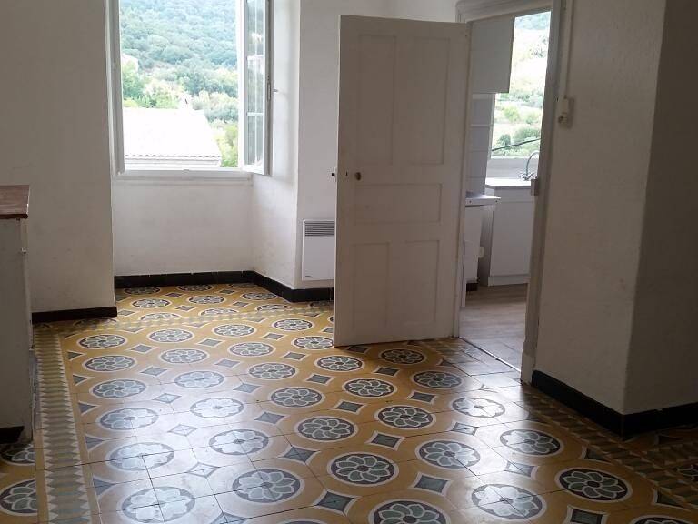 Appartement de 63m2 à louer sur Santa-Maria-Siché — photo 1