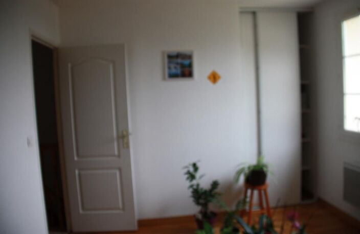 Appartement de 71m2 à louer sur Puiseux-le-Hauberger — photo 2