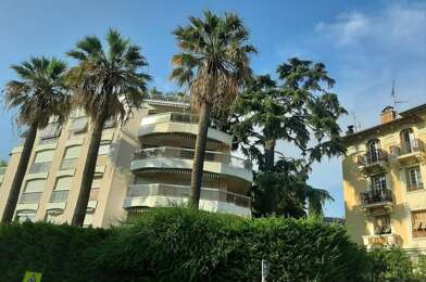 Appartement 4 pièces 2500 €