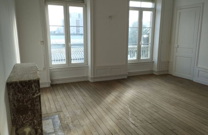 Appartement de 120m2 à louer sur Sedan — photo 3