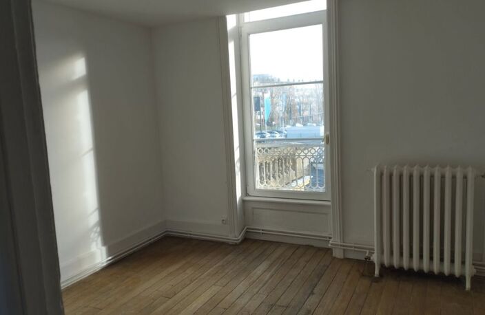 Appartement de 120m2 à louer sur Sedan — photo 5