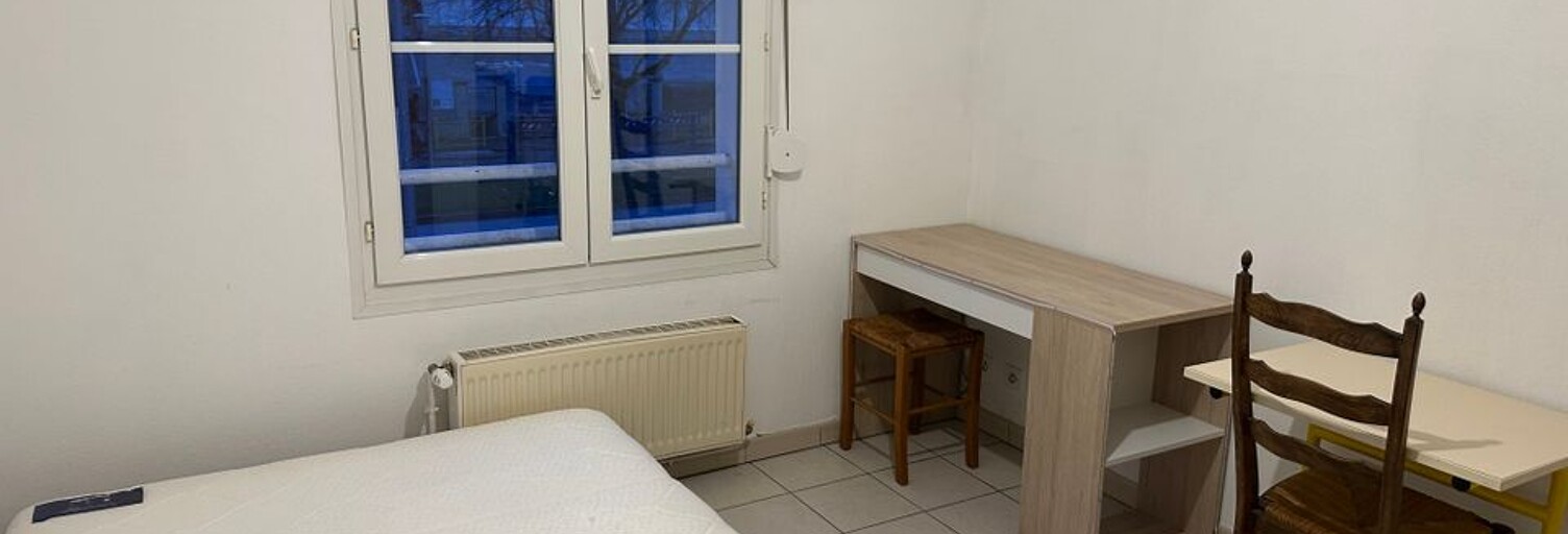 Appartement 1 Pièce 20 m² à louer à Saint-Julien-les-Villas (10800)
