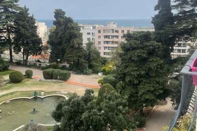 Appartement 1 pièces 700 €