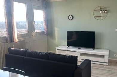 Appartement 3 pièces 808 €