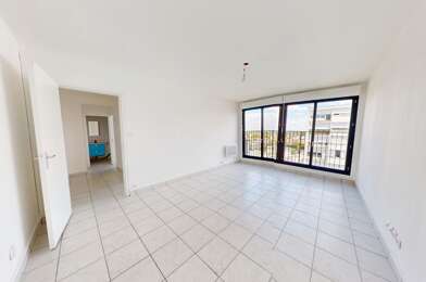 Appartement 3 pièces 890 €